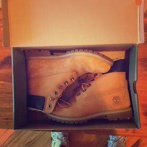 Timberlands in good condition.